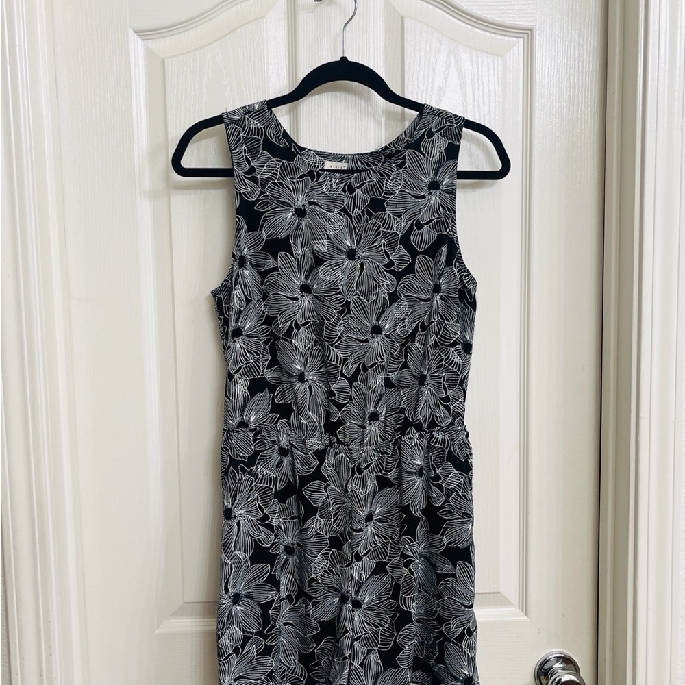 a new day Black And White Floral Sleeveless Romper Size Medium